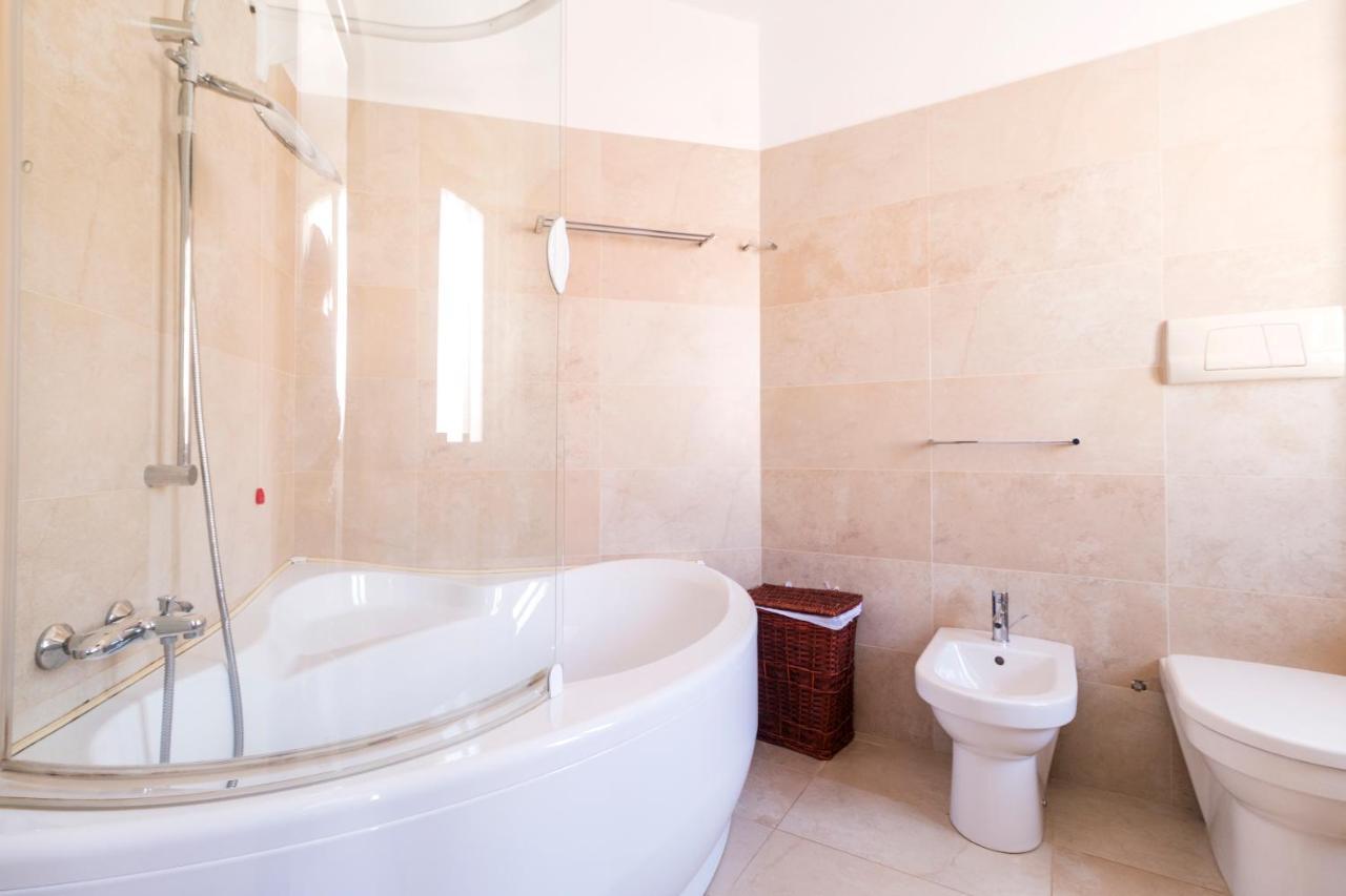 Royal Suite Apartment Cala Gonone Exteriér fotografie